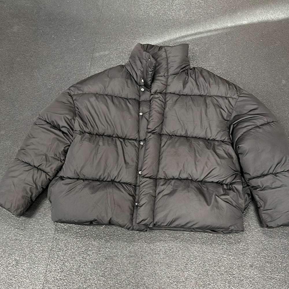 ASOS black puffer jacket with front pockets chest size 40-42” Size L